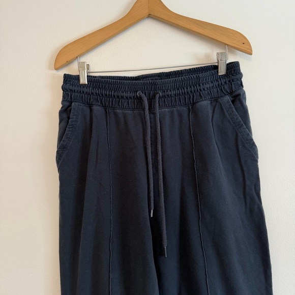 ANTHROPOLOGIE daily practice wide leg snap track pants - Picture 4 of 6